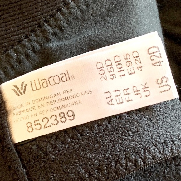 WACOAL Wireless Bra - Picture 6 of 7